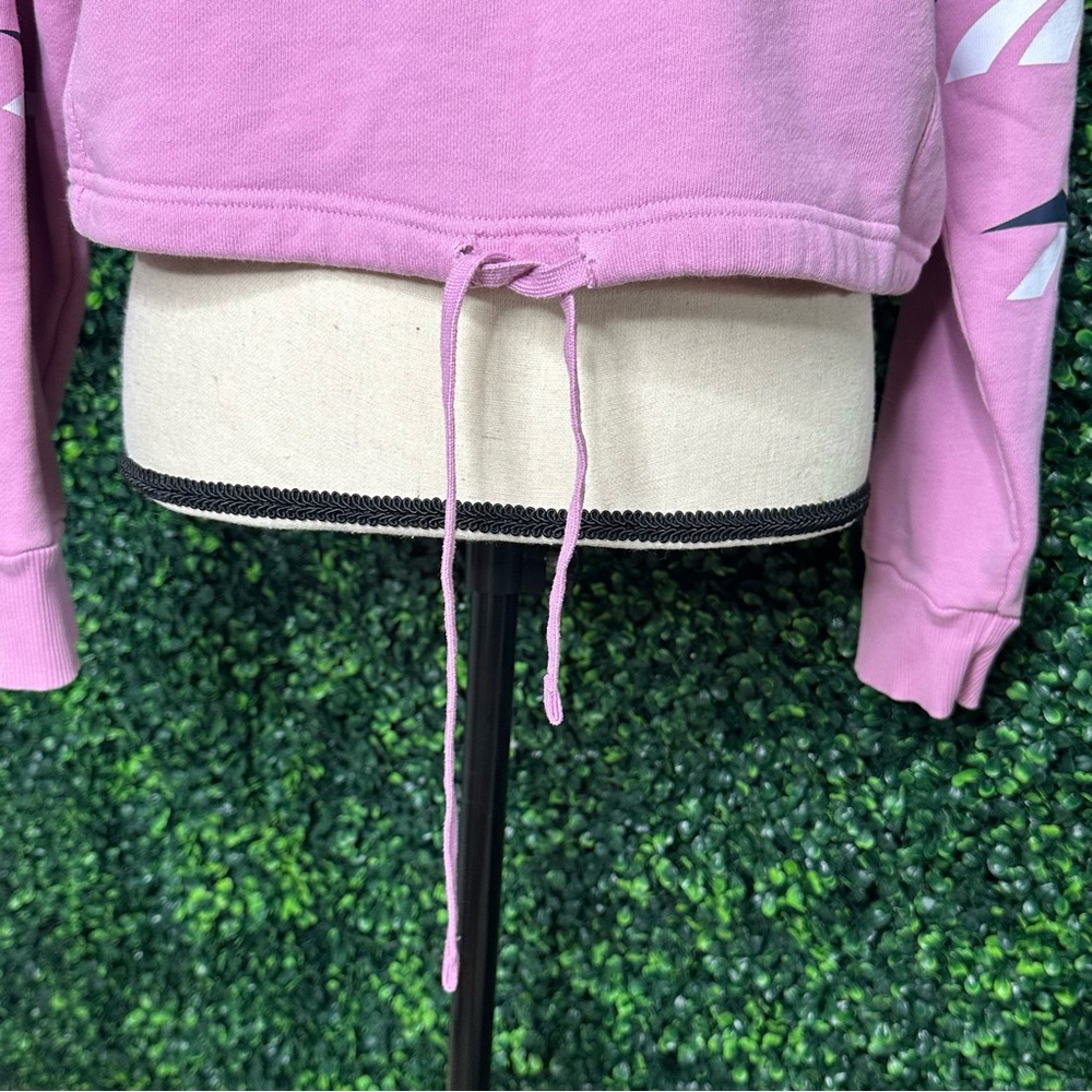 Reebok Classics Vector Repeat Crewneck Sweatshirt… - image 6